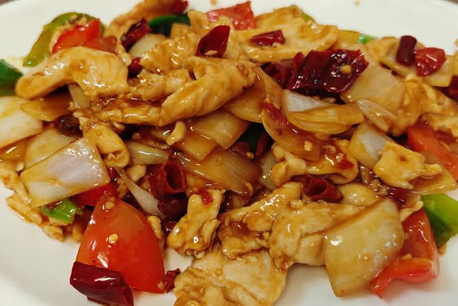Sliced Chicken with Szechuan Sauce (川椒雞)